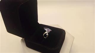 Purple Stone Lady's Silver & Stone Ring 925 Silver 3.04g Size:5